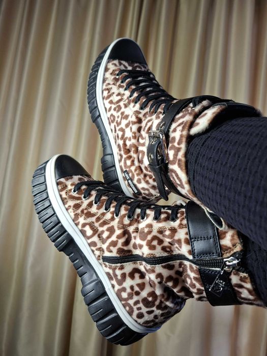 Оригинални Боти Moschino