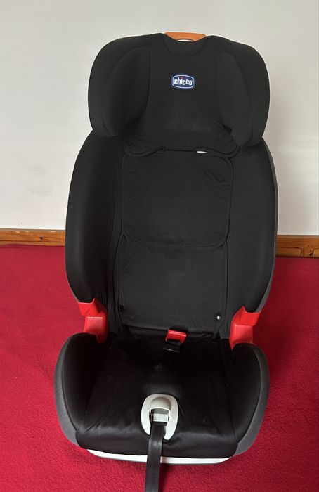 Столче за автомобил Chicco 9-36 кг