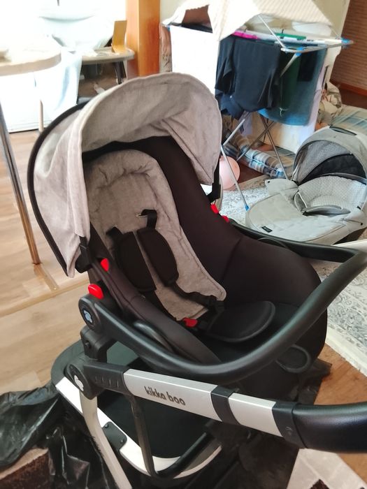 Продам коляску 3 в 1 kikka boo