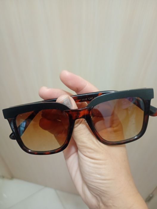 Страхотни модели слънчеви очила Rayban и Dior
