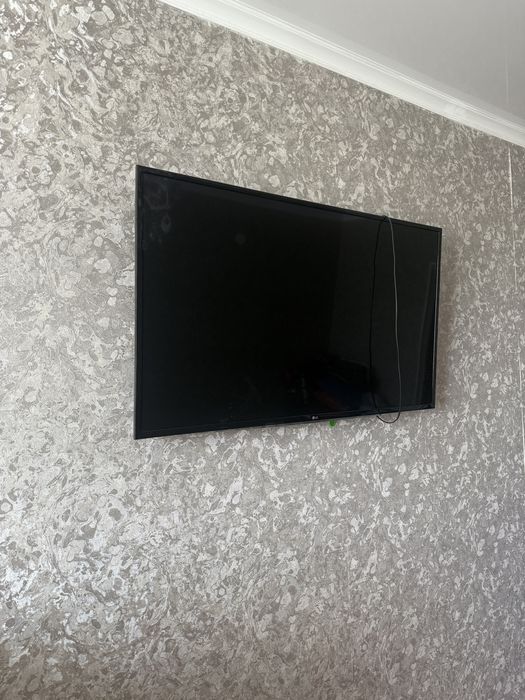 Продам телевизор LG