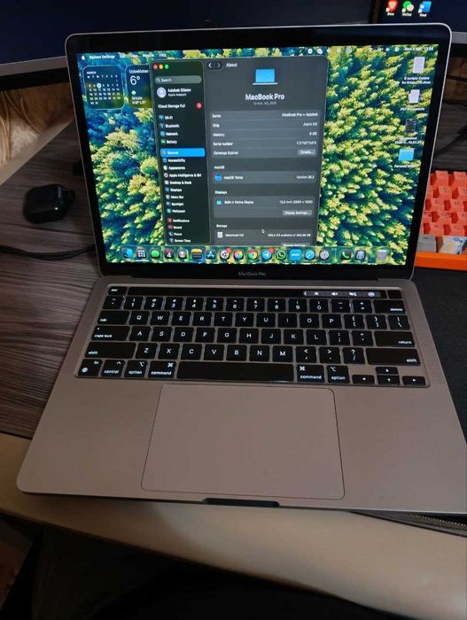 Macbook Pro 13 inch 8Gb RAM, M2 512GB memory