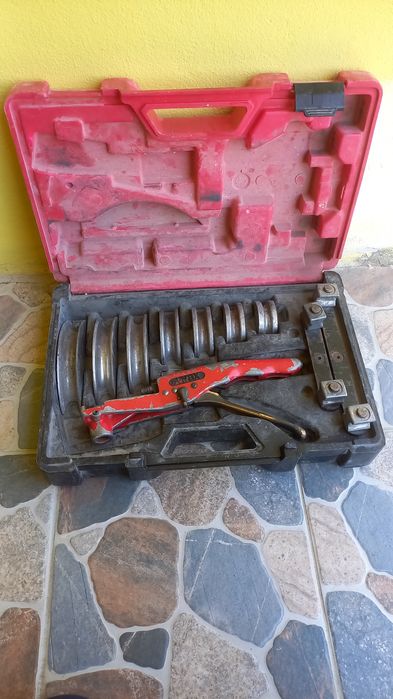 Virax de îndoit țevi