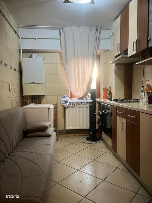 Apartament 3 camere Hala Centrala - 550 EURO