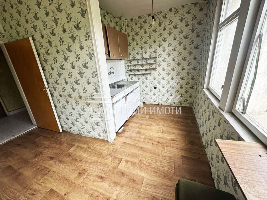 Продава се Двустаен апартамент в Търговище, Запад 1 - 66 кв.м за 1198 €/кв.м - Снимка #2