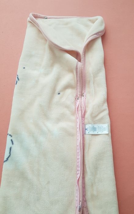 Повивно одеало с цип и копчета