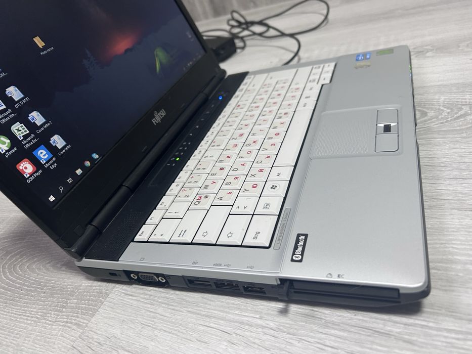 Лаптоп Fujitsu Lifebook