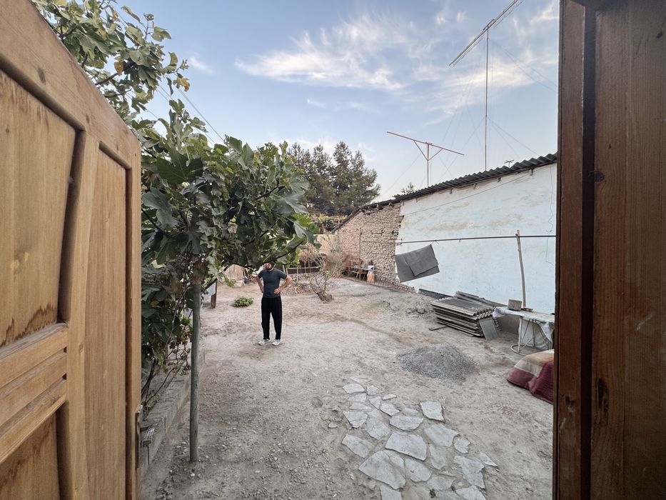 Ховли уй сотилади