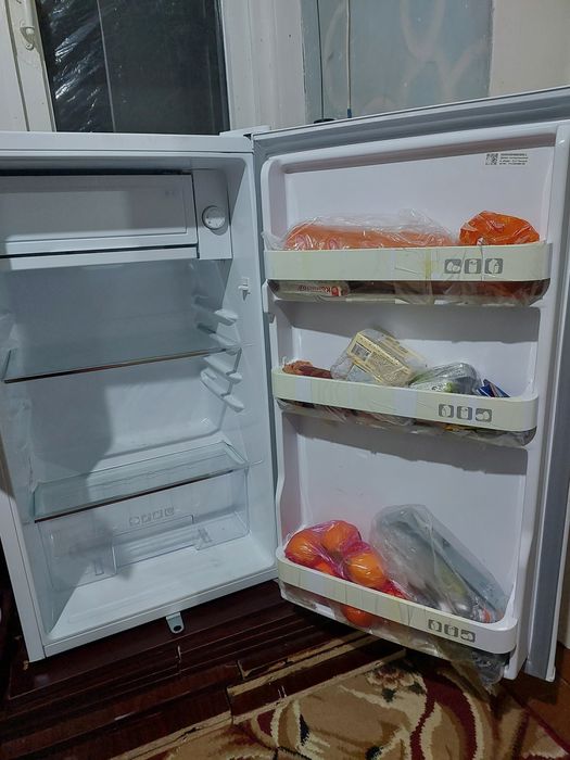 Mini xolodilnik Artel