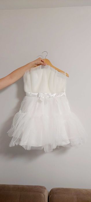 Официална бяла рокля