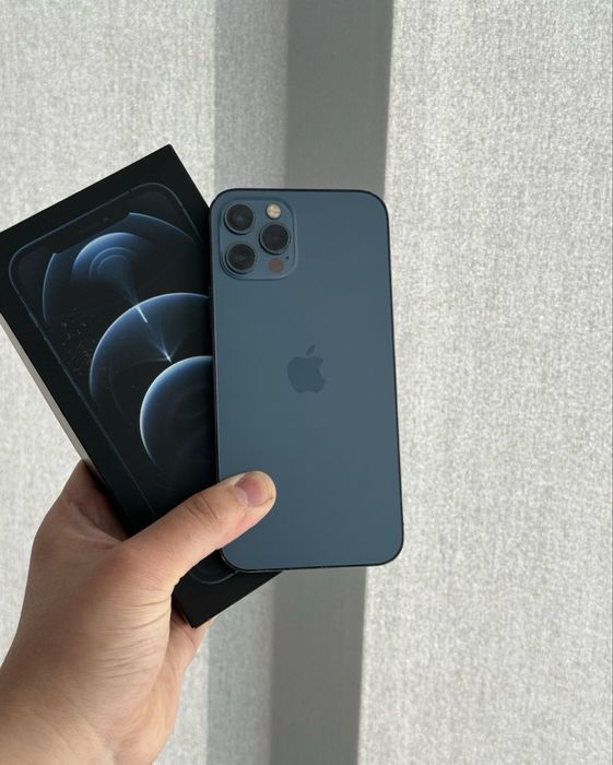 Айфон 12 про продам или обмен