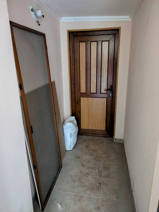 Давам под наем офис/студио в центъра на гр. Казанлък