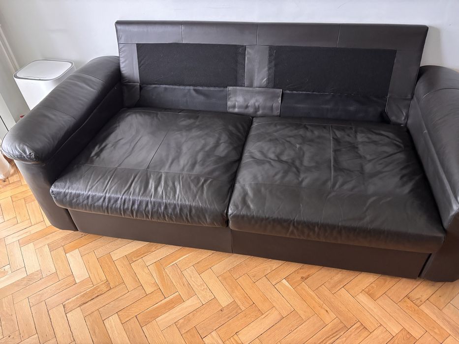 Canapea Ikea extensibila  piele neagra
