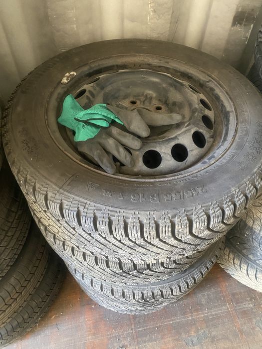 Продам Зимние шины бу