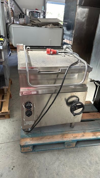 Tigaie Basculanta profesională Electrolux