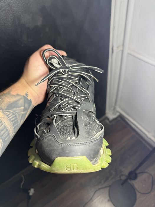 Balenciaga track