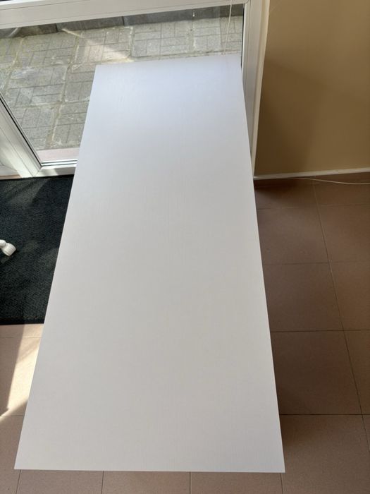 Бюро за маникюр с два стола