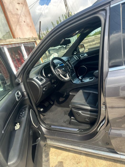 Jeep grand cherokee summit  0758581775