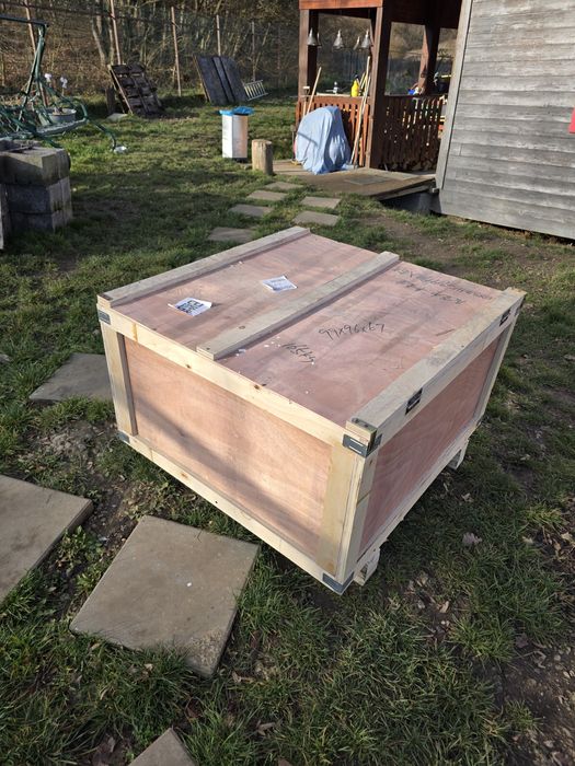 Robot de tuns și tăiat iarba Atlatech cu șenilă  ,comandat prin teleco