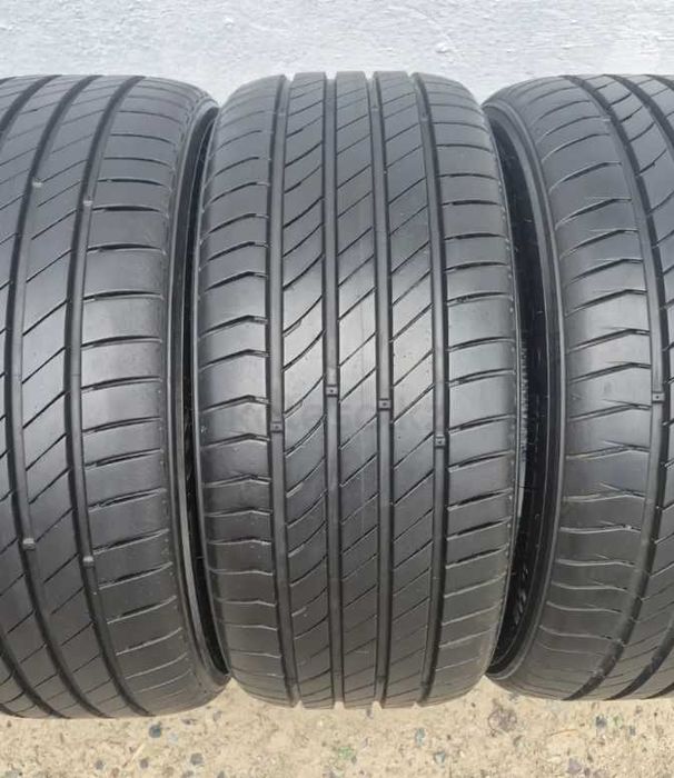 225/45R17 Kumho шины
