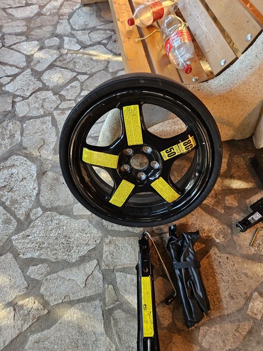 Резервна гума патерица зя Audi Q5  195 75 18 с крик и ключ