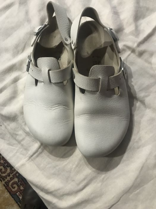 Saboți Birkenstock 42 albi