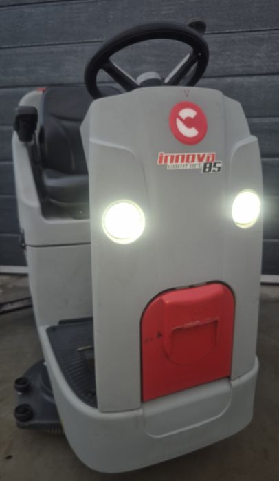 Masina spalat pardoseli Comac Innova 85 Confort