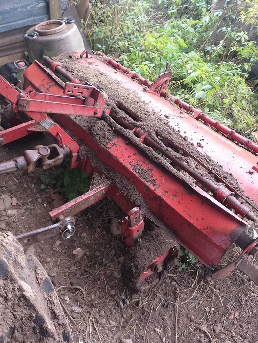 Massey Ferguson 245 cu utilaje