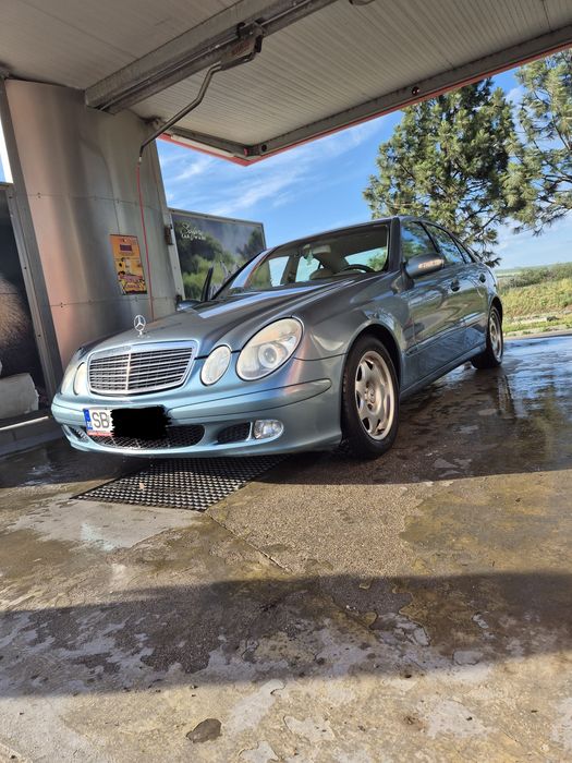 Mercedes E220 w211
