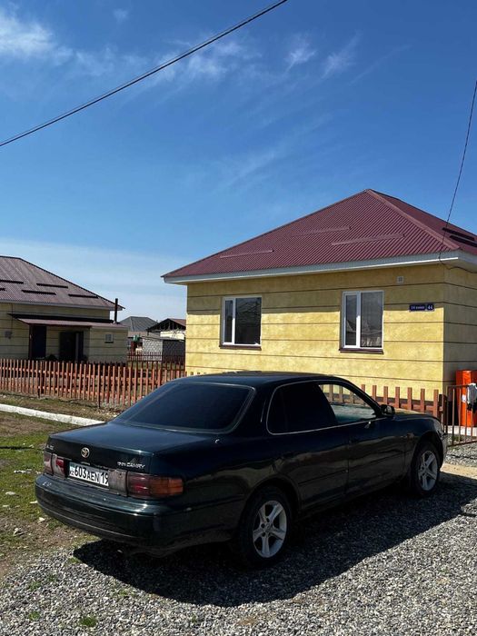 Продам машину Тойота Камри 10