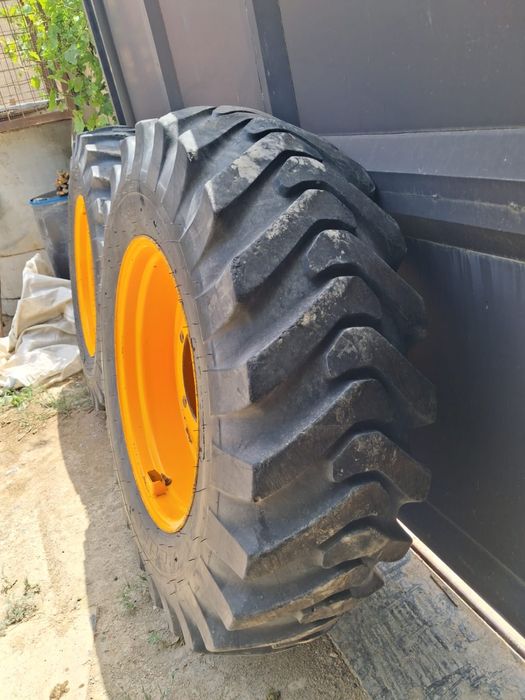 JCB дискы вместе с шиной продается
