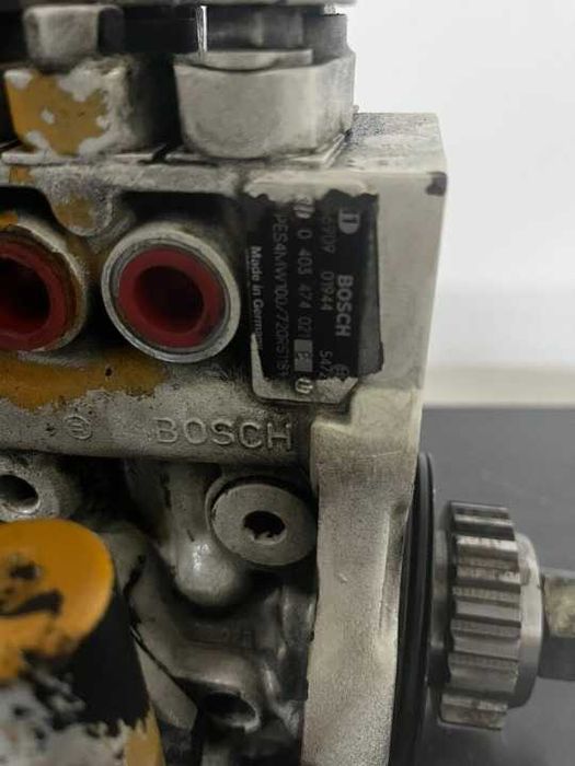Pompa de injectie BOSCH -Piese de schimb Liebherr D924 TI E