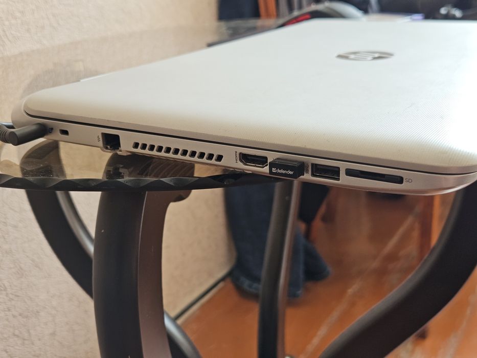 HP Pavilion 17 Intel Core i5 NVIDIA GeForce 840M