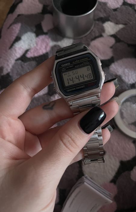 Продам часы Casio оригинал