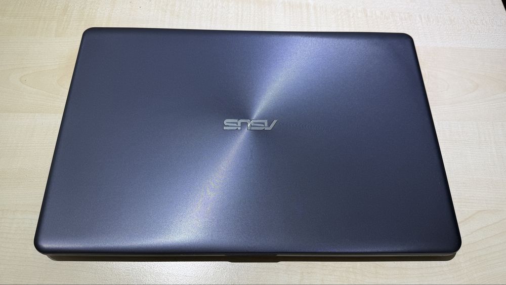 Продается ноутбук ASUS