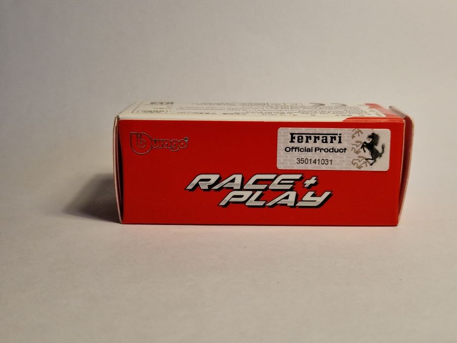 Burago masinuta Ferrari 812