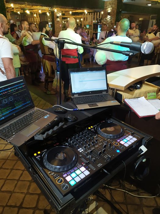 DJ Tony, Диджей, Дисководещ, Озвучаване, dj Плов