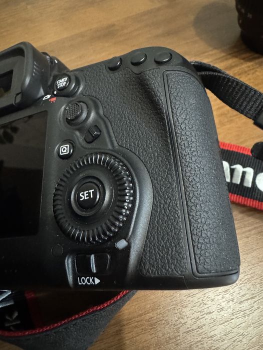 Canon eos 5D mark IV