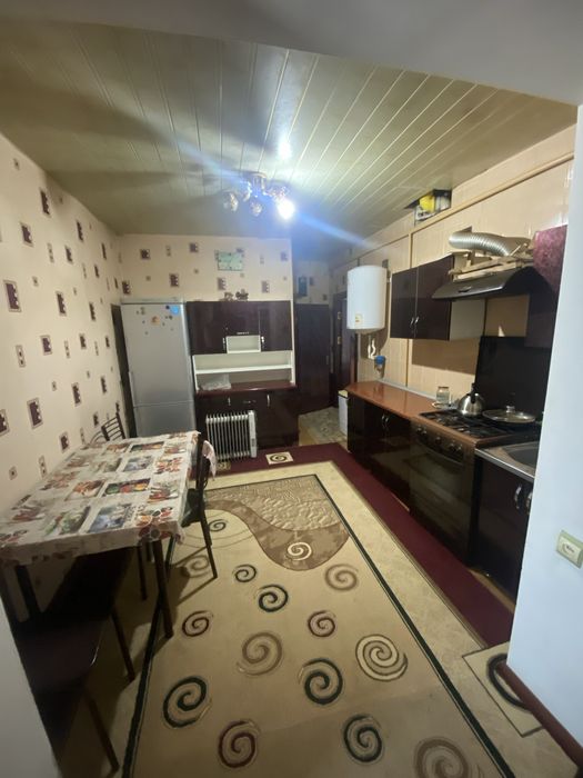 Uy sotiladi Bekobod shahar 11 kvartlda