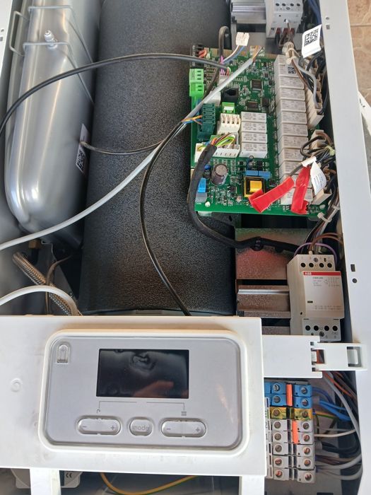 Centrala electrică Protherm  Ray 28 Ke