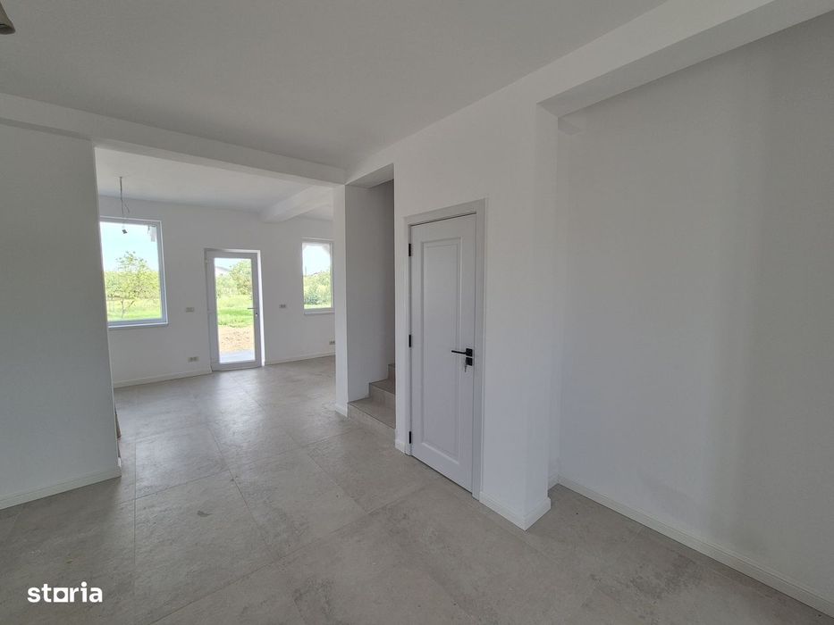 Casă finisată în Vladimirescu 154 mp teren 343 mp, vedere spre pădure