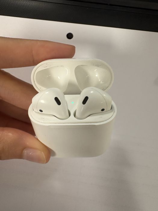 Оригинал AirPods 2