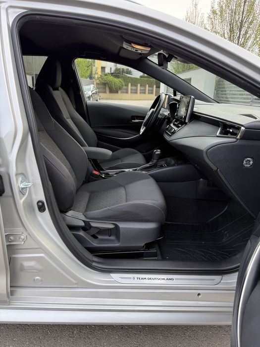 Toyota Corolla Break  2,0 Hybrid 184 CP Team Deutschland 2022 Luna 06