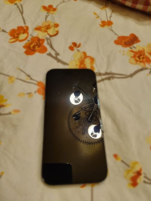 IPhone 16 в хорошем состоянии