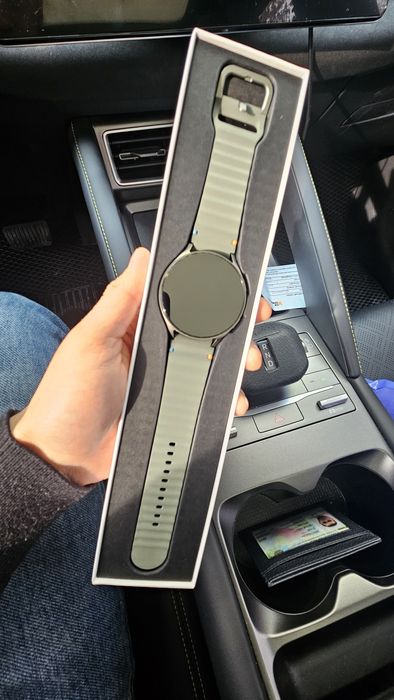 Продам Samsung Galaxy Watch 7 44mm green в идеальном состоянии фулл