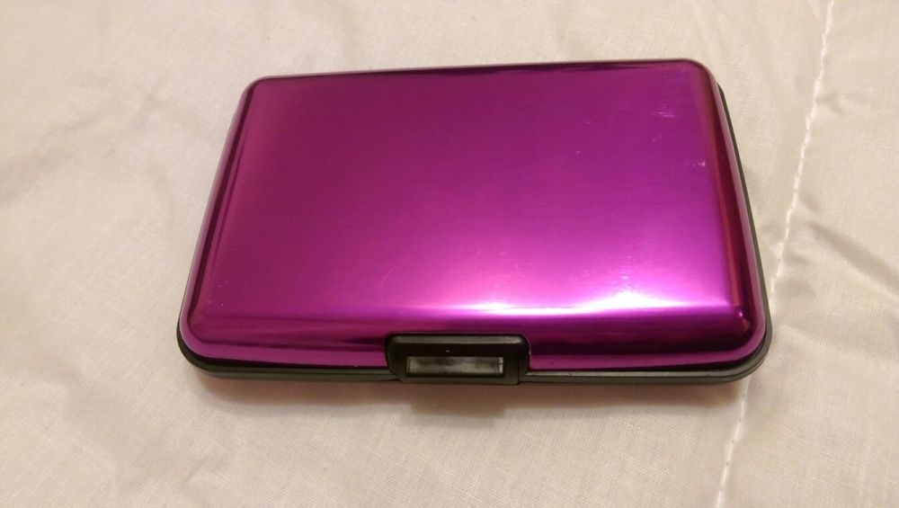 Portofel din aluminiu pentru carduri anti RFID
