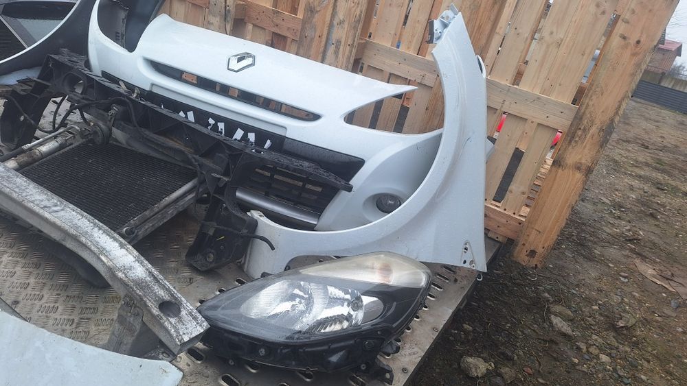 Fata completa renault clio 3 2010 bara capota far  tragar radiatoare