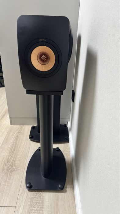 Акустика Kef LS50 Meta
