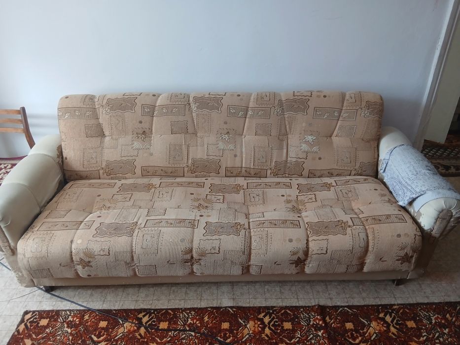 Продам диван книжка
