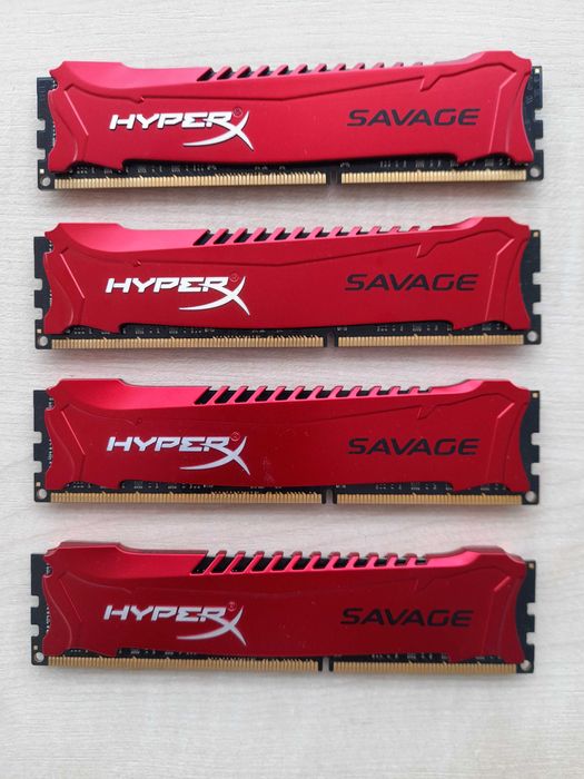 kit Memorie HyperX Savage Red 8 GB, DDR3, 1600MHz, CL9, 1.5V  450 lei